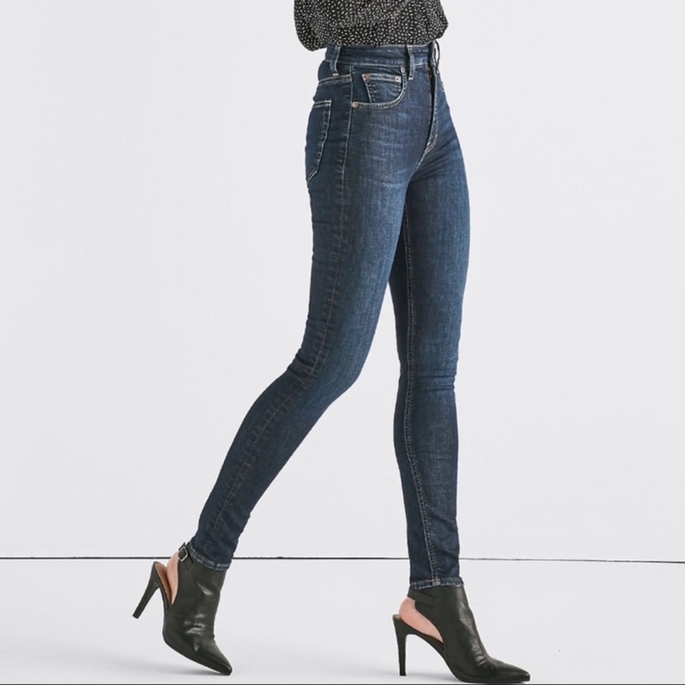 IN SEARCH OF Lucky Brand Bella Skinny Jeans
